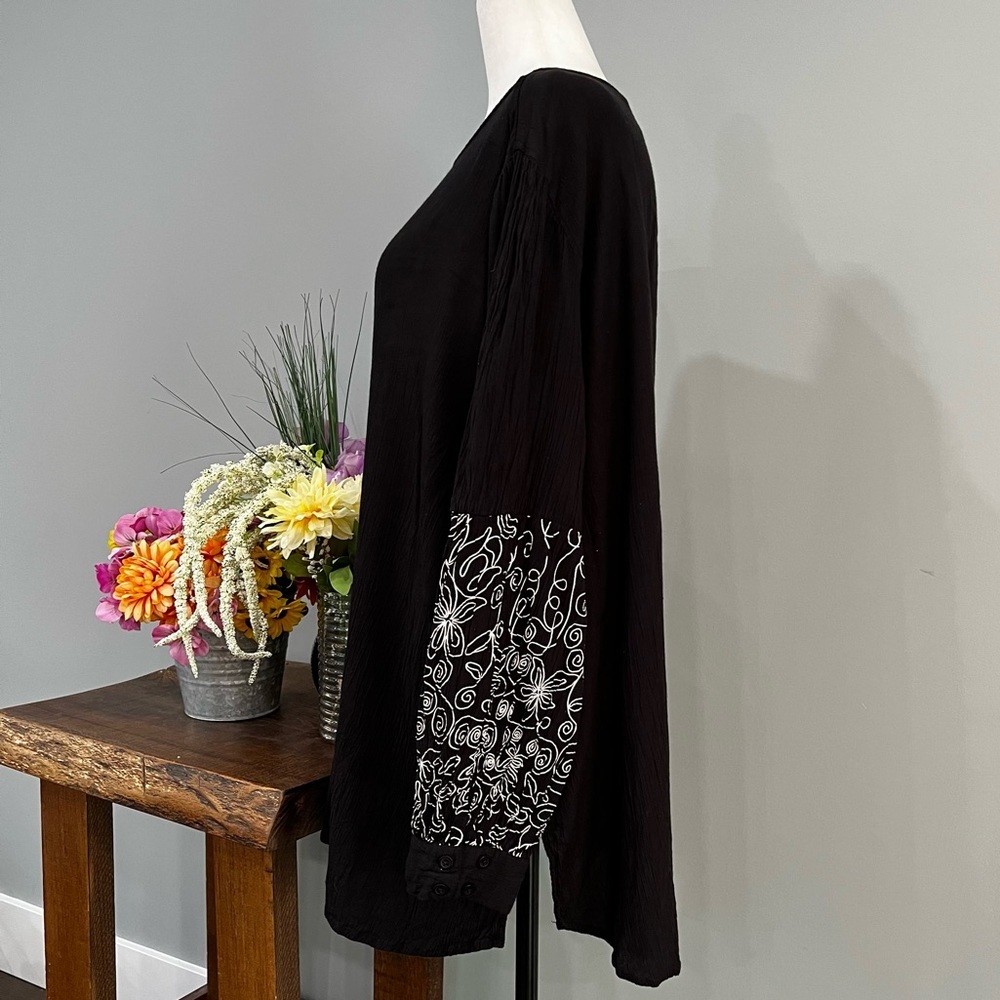 Love & Legend Long Sleeve - Picture 4 of 12